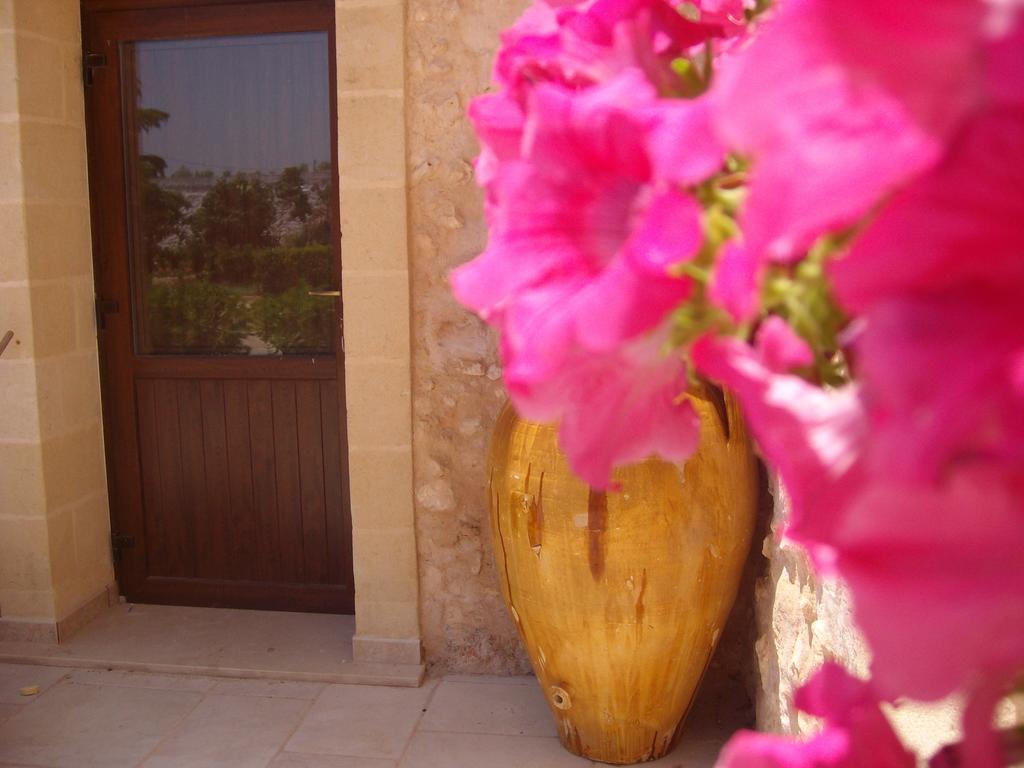 Masseria Nuova Hostal San Marzano di San Giuseppe Exterior foto